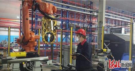 河北大工匠印超 自主研發(fā)機(jī)械設(shè)備，引領(lǐng)行業(yè)告別“買買買”